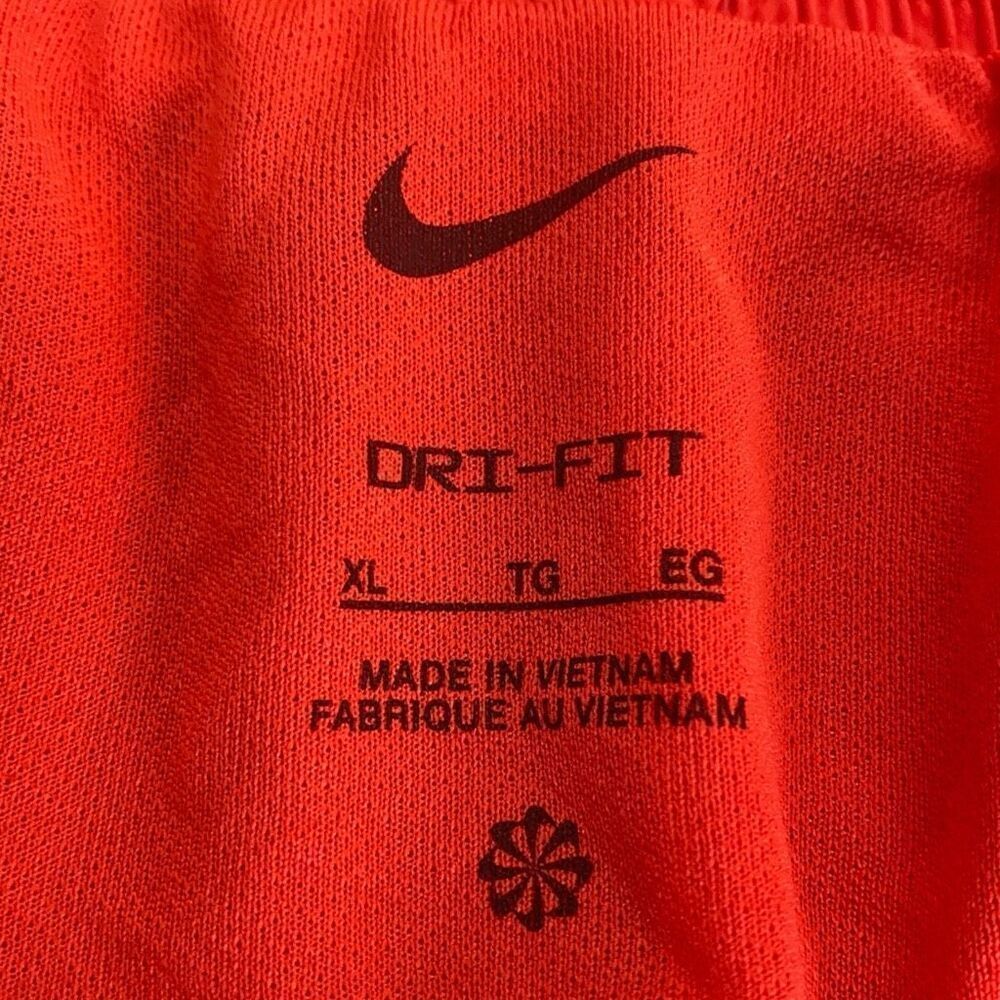 Nike Dri-Fit Run Division Tempo Luxe Running Shorts Womens size L DQ5932-696 New - Picture 8 of 10